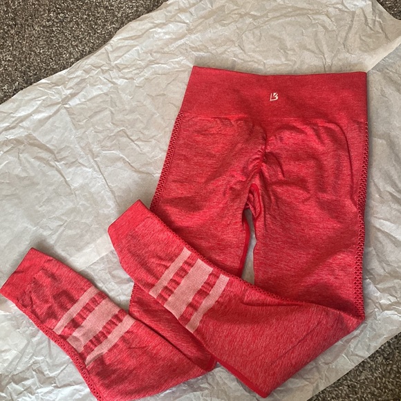 EUC salsa red in line leggings sz S - Picture 4 of 4